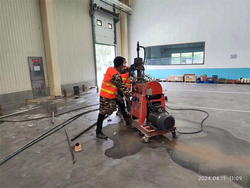 丛台厂房地面下沉塌陷注浆加固施工